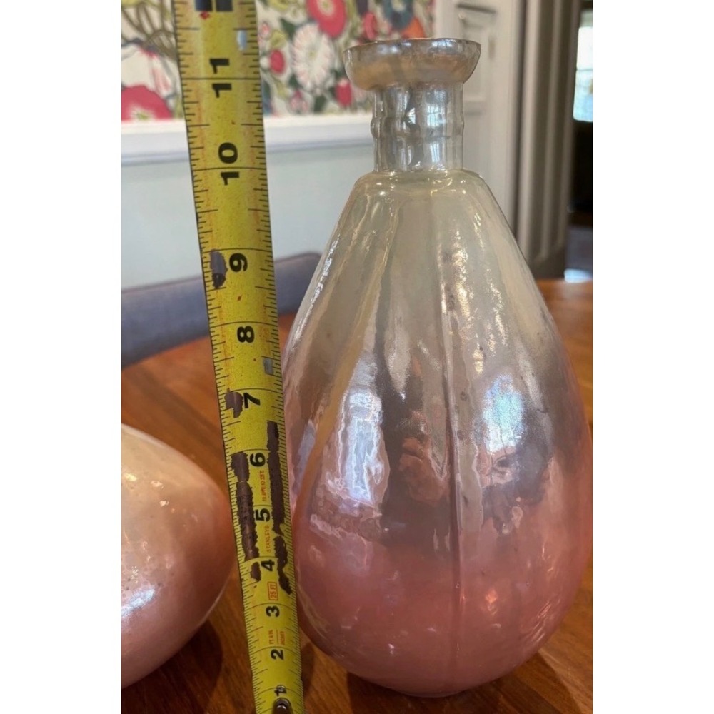 John Richard Iridescent Pink Ombre Hand Blown Glass Teardrop Vase 11 Inch - Picture 3 of 3